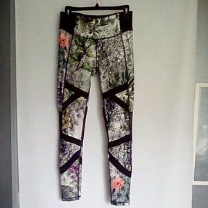 Calia by Carrie Underwood "Fleuria" leggings